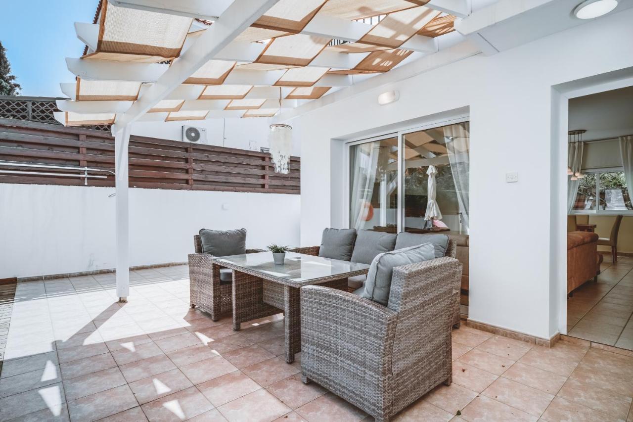 Amphitrite Villa Paralimni Luaran gambar