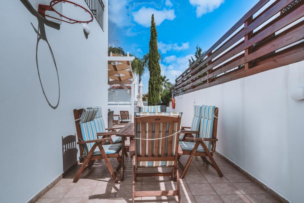 Amphitrite Villa Paralimni Luaran gambar
