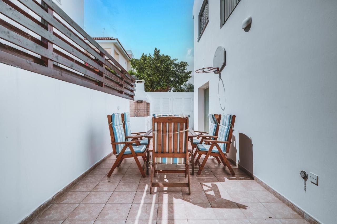 Amphitrite Villa Paralimni Luaran gambar